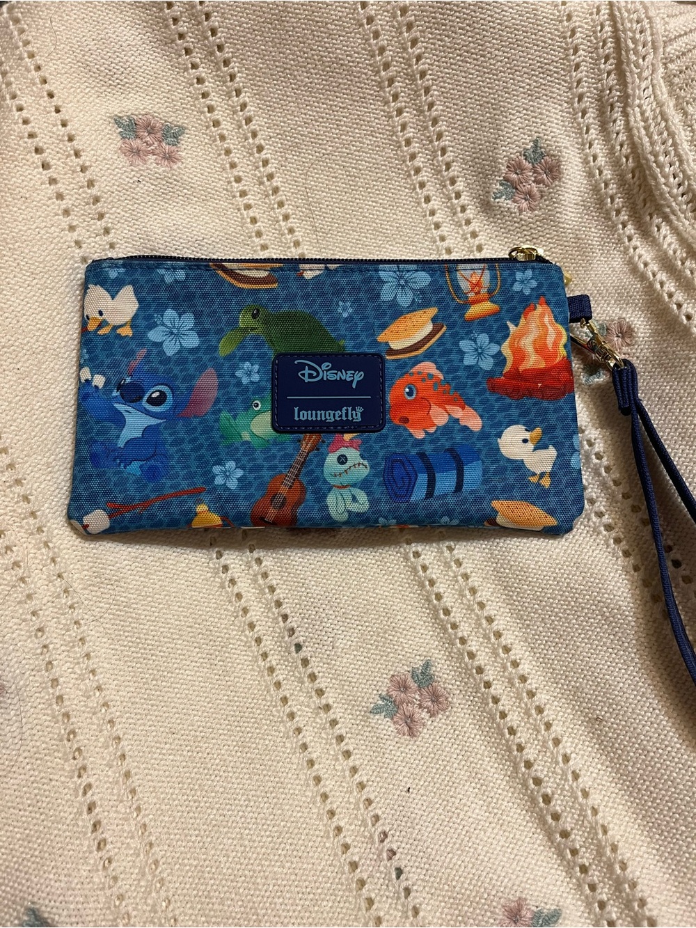Loungefly x Disney Blue Lilo & Stitch Wristlet Wallet